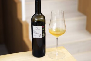 スペインの白ワイン　Jordi Llorens Blanc 5.7 のボトル