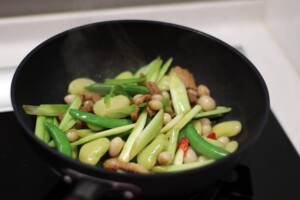 二十四節気の料理　春分　豚肉とミックス豆の台湾風炒め