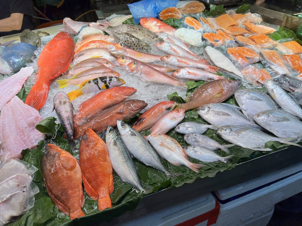 台湾・士東市場の鮮魚店でみつけた海鮮